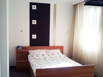 Apart Otel Send