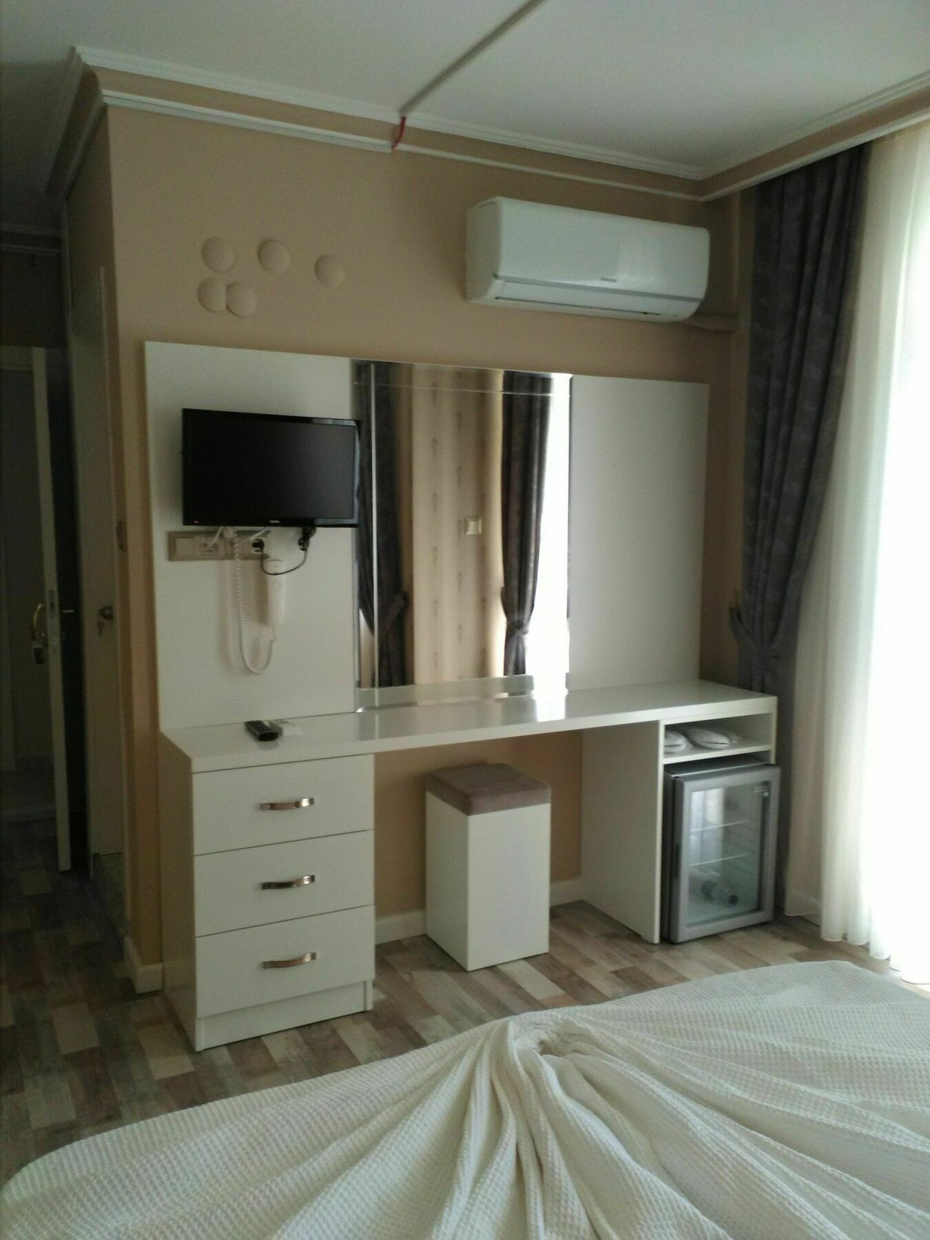 Apart Otel Send 3*