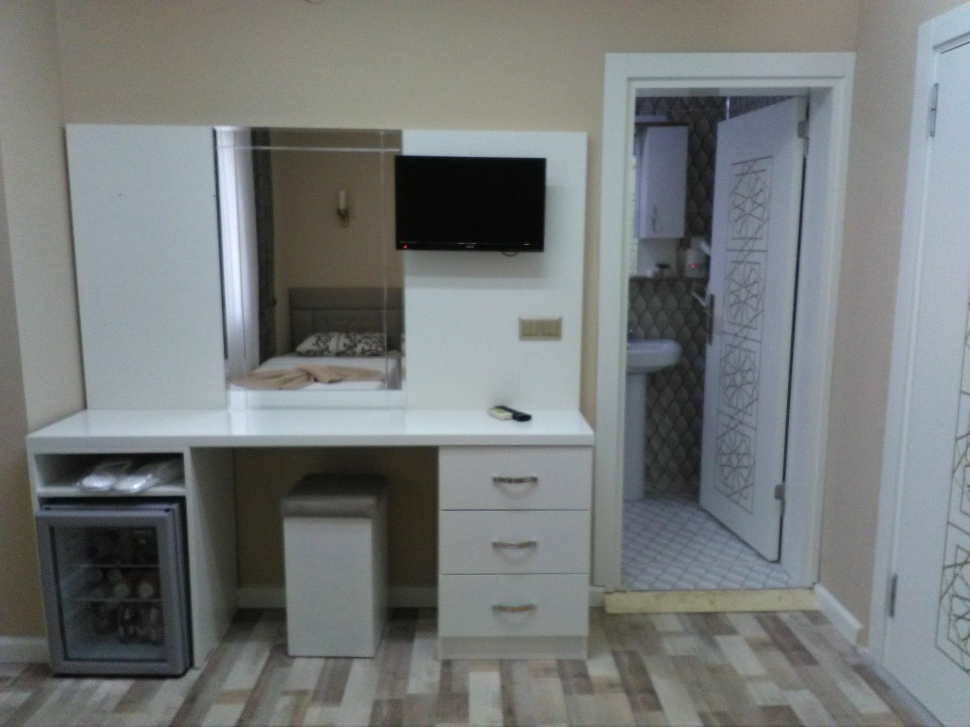 Apart Otel Send 3*